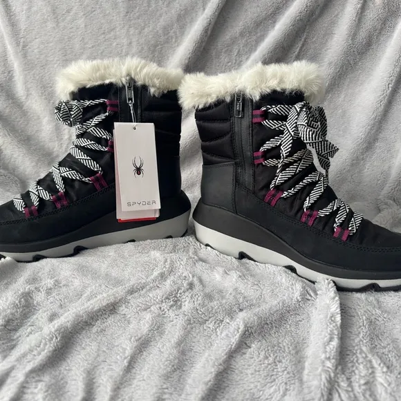 Women's Spyder Camden Black and White Insulated Winter Boots Size 7.5