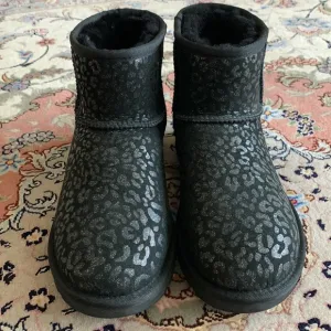 Women's Ugg Classic Short Snow Leopard Boots