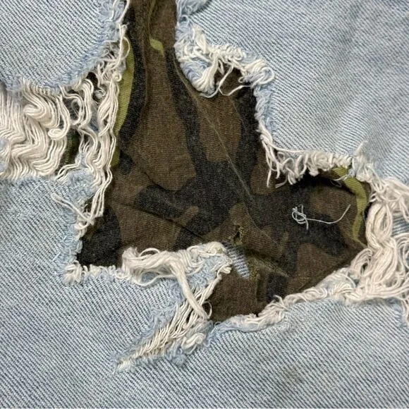 Y2K BCC Blues Distressed Light Wash Jeans - Men’s 36x30 - Camo-Lined Rips