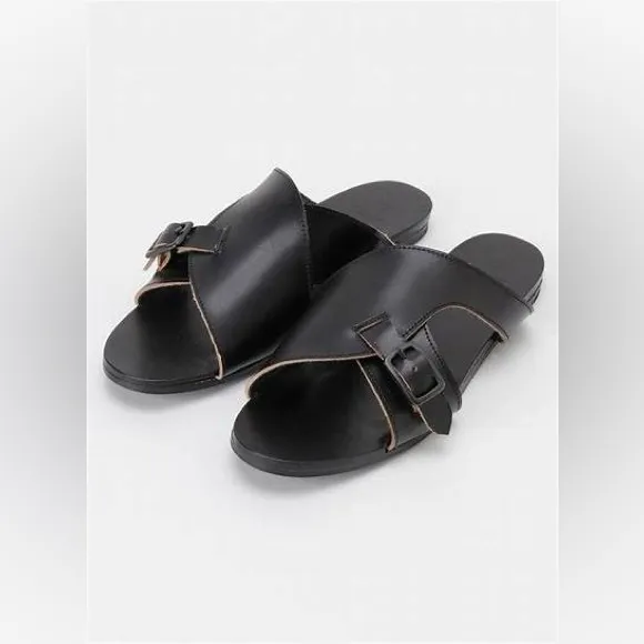 Yohji Yamamoto Sandals Semi-Gloss Tanned Leather Flat Black Size 6,5