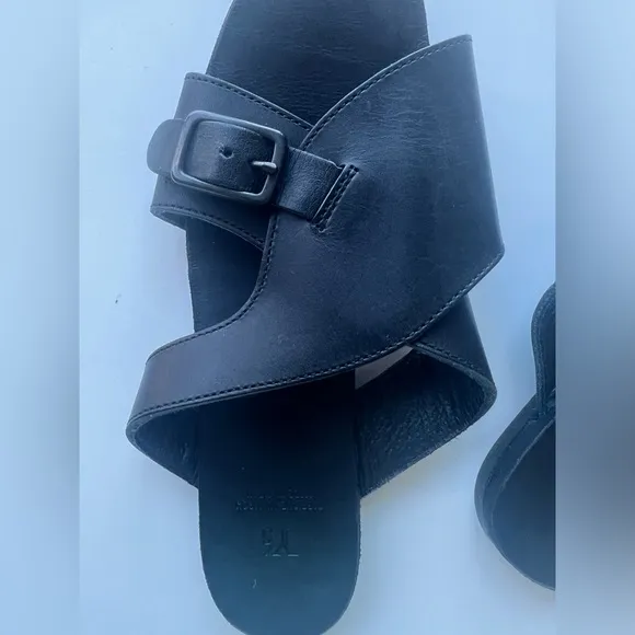 Yohji Yamamoto Sandals Semi-Gloss Tanned Leather Flat Black Size 6,5