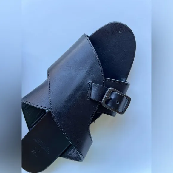 Yohji Yamamoto Sandals Semi-Gloss Tanned Leather Flat Black Size 6,5
