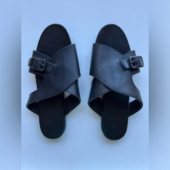 Yohji Yamamoto Sandals Semi-Gloss Tanned Leather Flat Black Size 6,5