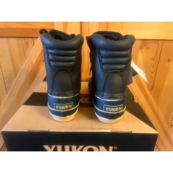 Yukon Adventurer Size 9M Snow Boots Thermolite Insulated Waterproof  Steel Shank