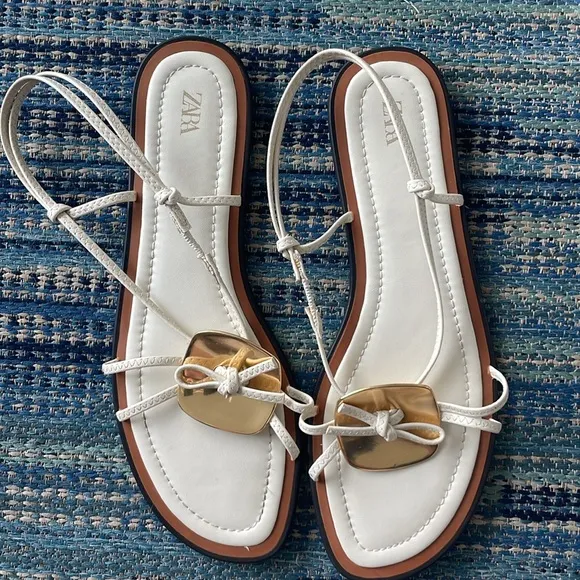 Zara embellished flat sandal size 8